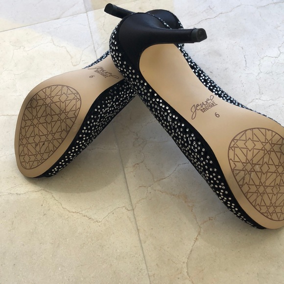 BADGLEY MISCHKA NEVER WORN BLACK SATIN JEWEL PUMPS - Picture 5 of 6